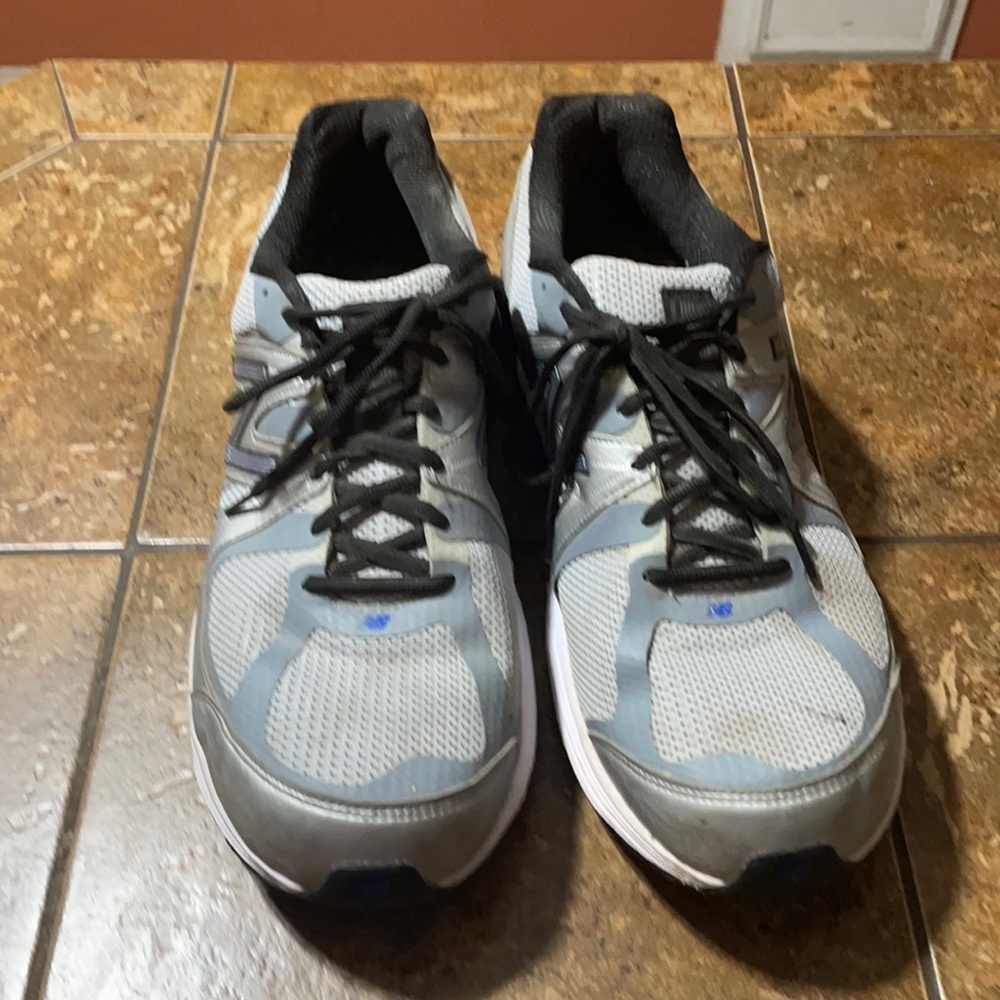 Men’s 15 1540V2 New Balance walking shoe